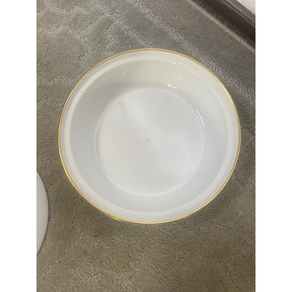 Royal Worcester Evesham Covered Casserole Baking Dish England Gold Trim